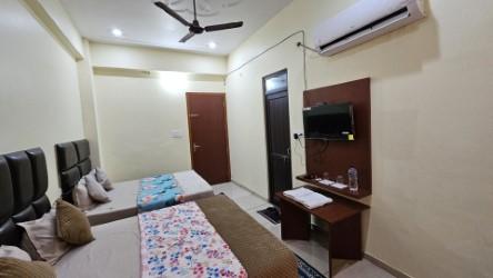 shree ramayanam hotel image 34